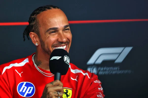 Lewis Hamilton reveals an unlikely anecdote… about his cow named "Max"