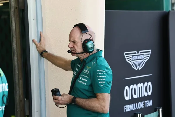 Adrian Newey sounds the alarm: Aston Martin forced to limit Alonso and Stroll to avoid "permanent nerve damage"