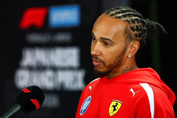Lewis Hamilton sets Verstappen straight and defends the new 2026 F1