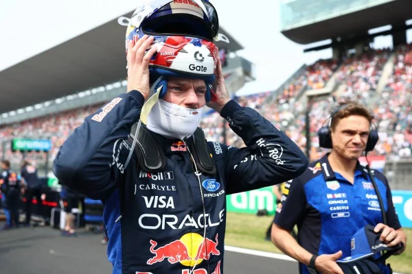 Max Verstappen calls for "urgent" F1 regulation change