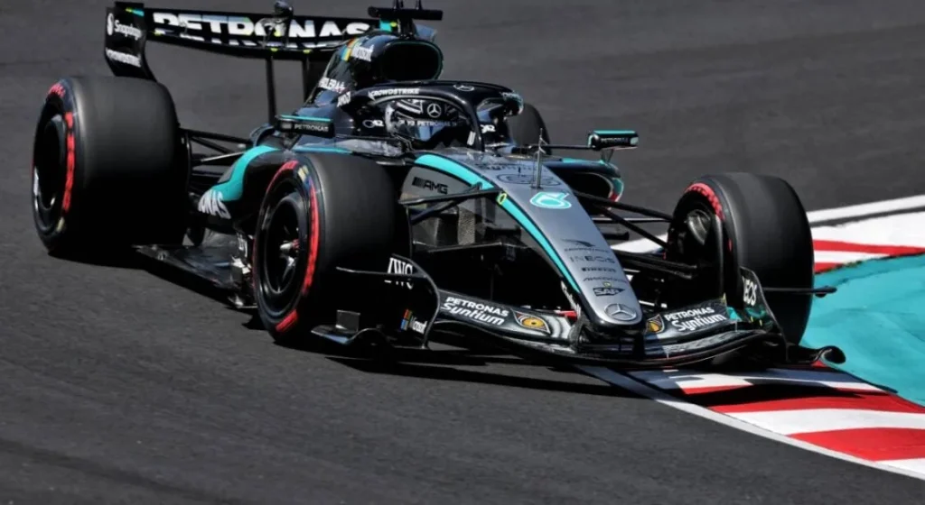 Mercedes already crushing Suzuka, Red Bull on alert after concerning FP1