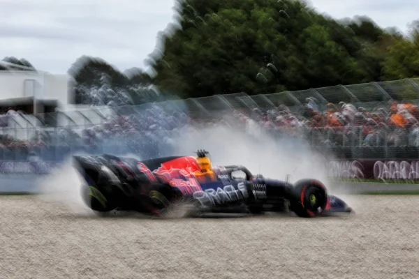 Spectacular crash for Verstappen in qualifying: the real cause finally revealed