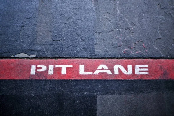 Australian GP: FIA ends rumor about pit lane speed limit