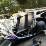 Crash spectaculaire pour Jos Verstappen : sa voiture finit sur le toit en Wallonie