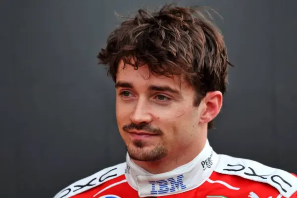 Charles Leclerc reaffirms his love for Ferrari despite the wait: "It's a family"