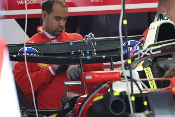 Ferrari: Unseen images unveil the new “Macarena” wing