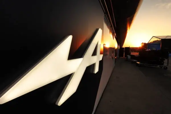 Gucci avec Alpine ? Luca de Meo revient en F1 par la fenêtre...