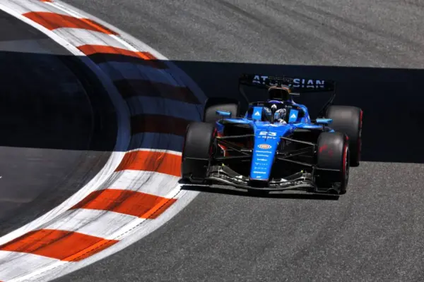 Williams strikes again at Mercedes with a new strategic transfer