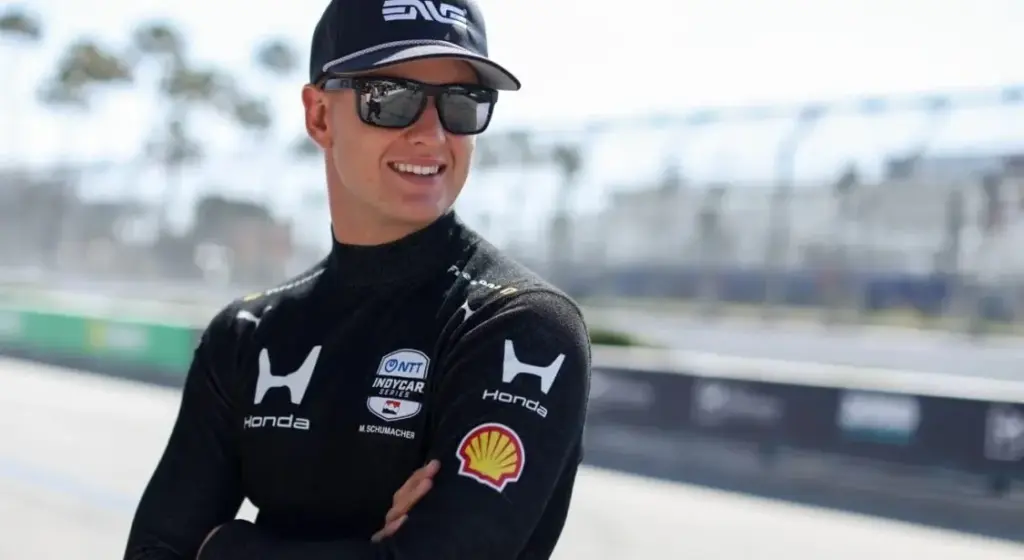 Mick Schumacher prend ses marques à Indianapolis