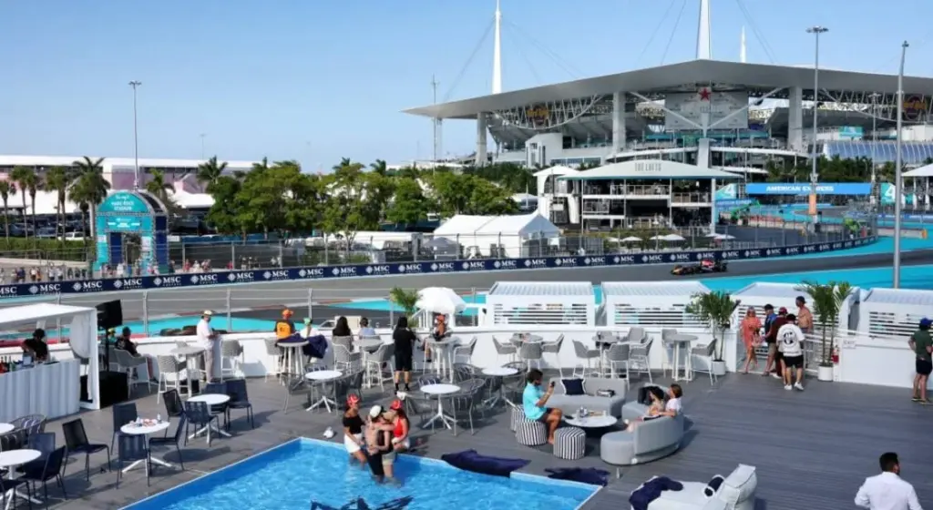 What time does the Miami Grand Prix 2026 Sprint start?