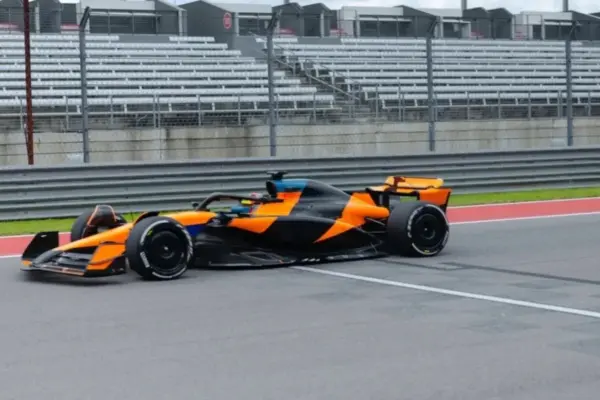 Leonardo Fornaroli continues his preparation towards Formula 1 with McLaren