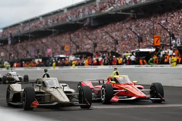 Felix Rosenqvist (MSR) edges out David Malukas (Penske) in a thrilling sprint finish