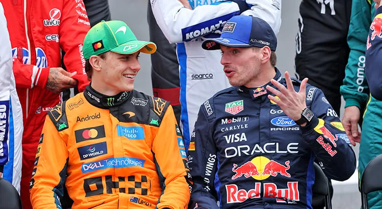 Motor Racing - Formula One World Championship - Australian Grand Prix - Race Day - Melbourne, Australia