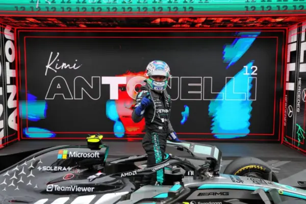 Kimi Antonelli triumphs in Canada after the cruel retirement of Russell, Hamilton and Verstappen complete the podium