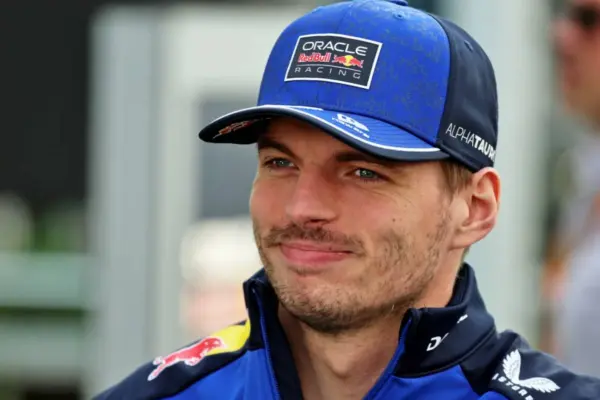 Max Verstappen frustrated by Red Bull's "radio silence" in a confusing Canadian qualifying session