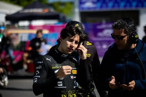 Pole position for Rafael Câmara (Invicta) in F2, by a whisker ahead of his eternal rival