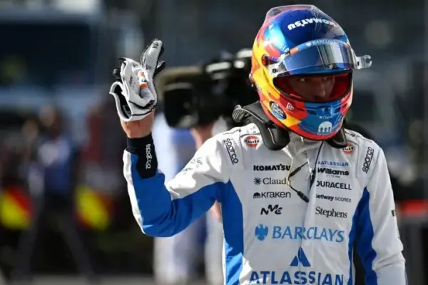Carlos Sainz stops fighting against the 2026 rules, but Formula 1 must evolve in the future