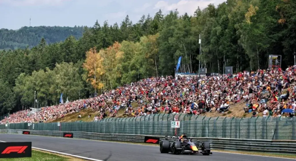 EL1 : Max Verstappen tire le premier à Spa