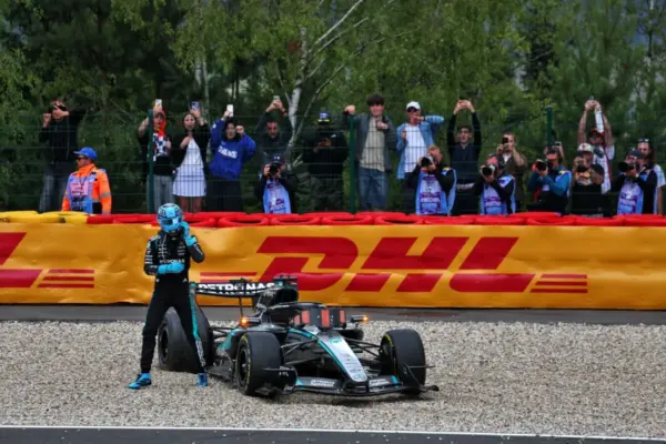 George Russell furious after his retirement: Mercedes would have sent him to his doom against Hamilton