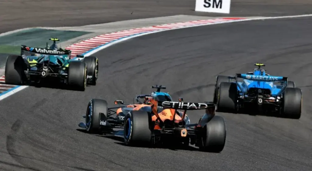 Piastri explodes after his collision with Sainz: «One of the stupidest things I've seen»