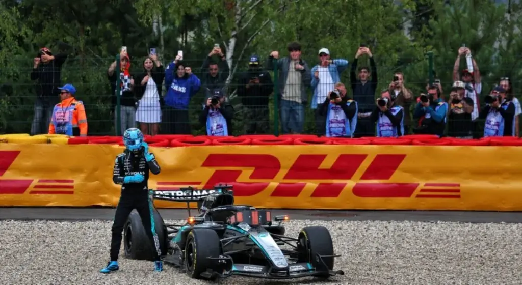 George Russell furious after his retirement: Mercedes would have sent him to the slaughter against Hamilton