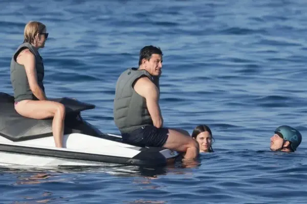 Max Verstappen and Toto Wolff in Sardinia: a meeting that fuels rumors...