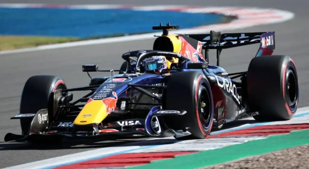Max Verstappen with Red Bull under pressure after a problem deemed 