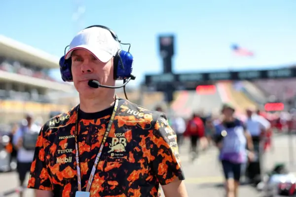 Alan Permane demande à ses pilotes de s'inspirer des communications de Verstappen
