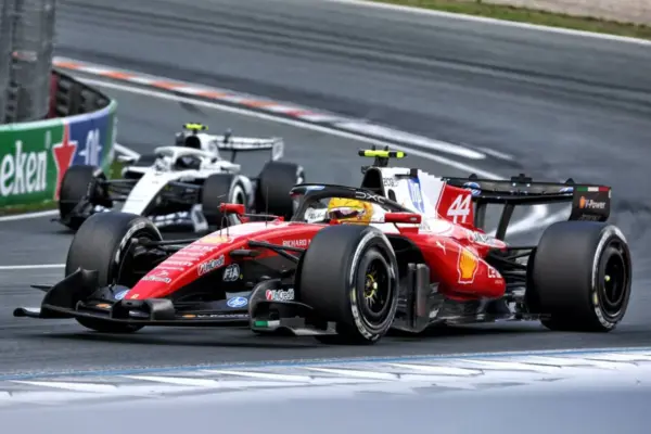 Ferrari called to sacrifice Leclerc for Hamilton in the title race