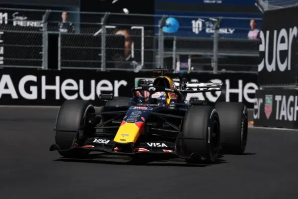 Max Verstappen mocks Madring after holding off Norris: "You just have to stay in the middle"