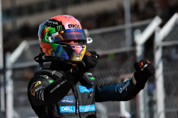McLaren impressed by Norris' "masterpiece" despite a mistake that cost him three tenths