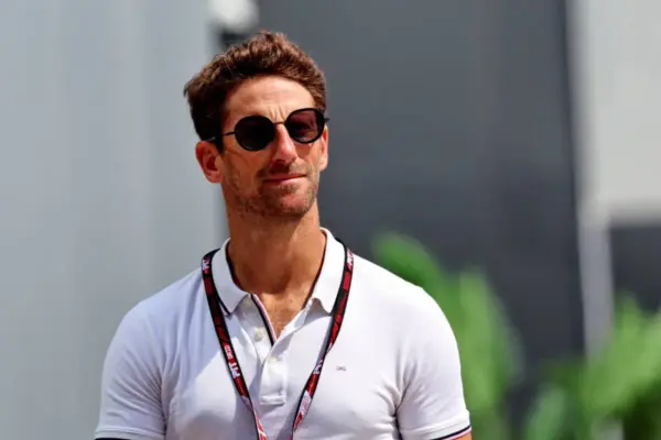 Romain Grosjean apologizes to Brown after misrepresenting his comments about Piastri