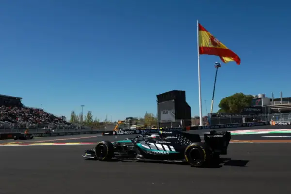 EL2: Kimi Antonelli ahead of the Ferraris, Arvid Lindblad fourth... then into the wall!